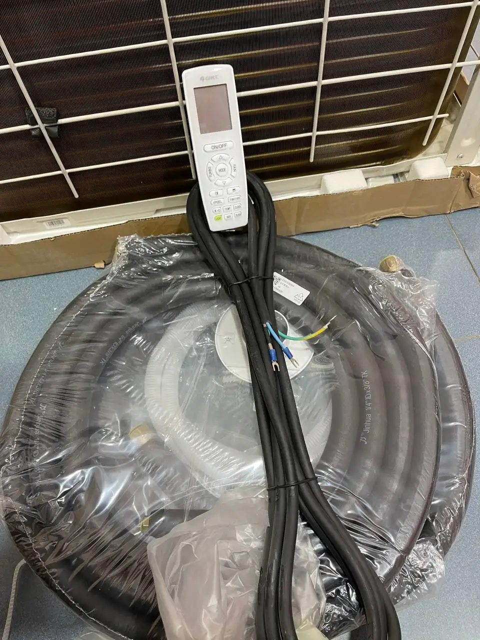 کولر گازی گری پلار 18000 GWH عادی GWH18ATDXE