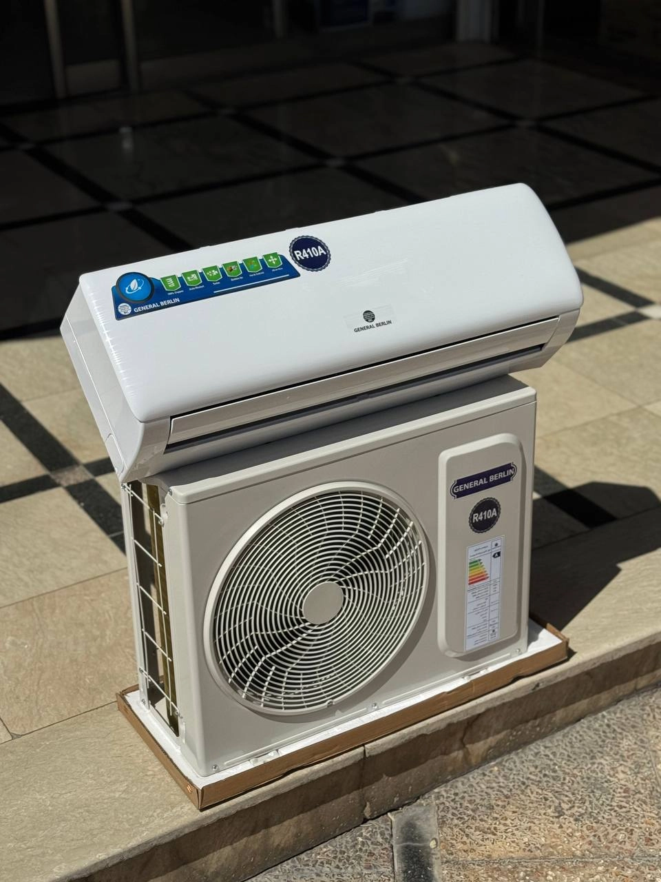 کولر گازی جنرال برلین 18000 CSH-18BB